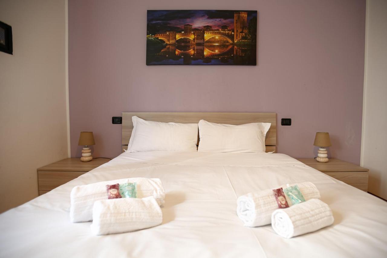House 78 - Royal Welcome เวโรนา ภายนอก รูปภาพ